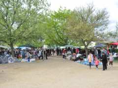 foto di Vide-grenier à Saint Melaine